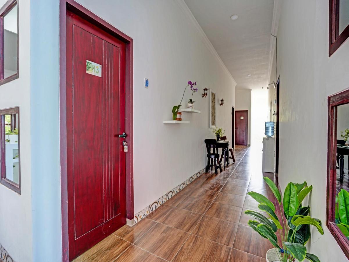 Capital O 91318 House Of Siti Boutique Homestay Jembel Extérieur photo