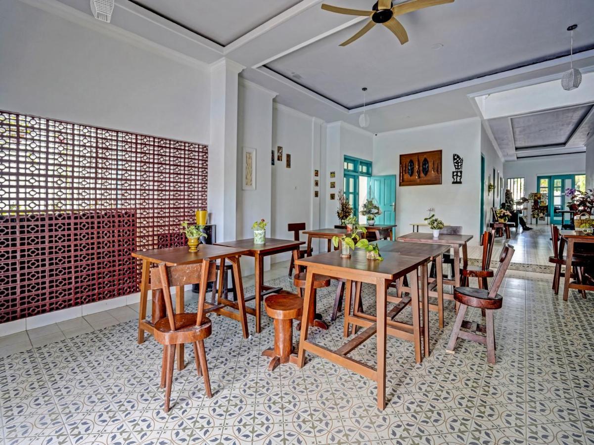 Capital O 91318 House Of Siti Boutique Homestay Jembel Extérieur photo