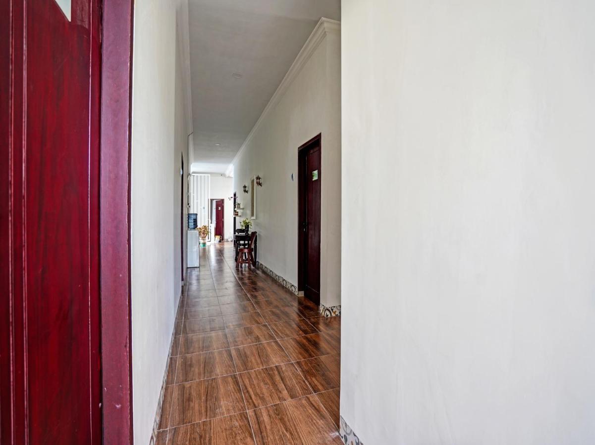 Capital O 91318 House Of Siti Boutique Homestay Jembel Extérieur photo